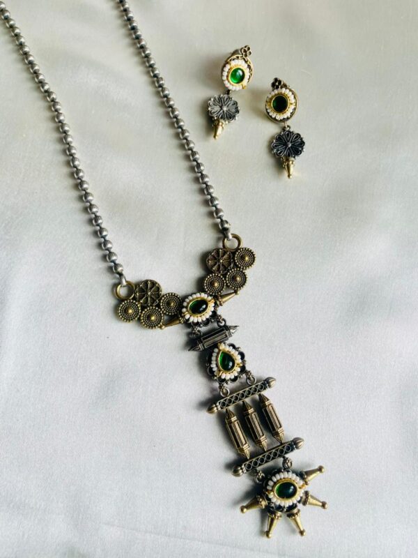 Dual Tone Long Chain Set